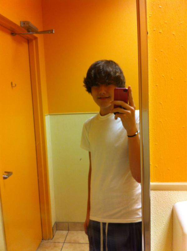 Kallen Loots On Twitter Sweat Pants Plain White Tee Long Hair