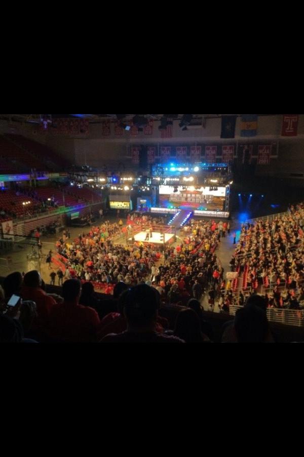 WWEXclusiveFanz's tweet photo. Sorry for you lame TNA Fanz. But for your biggest ppv, bound for glory... There are quite a few seats available.
Hmmm http://t.co/015MegIl