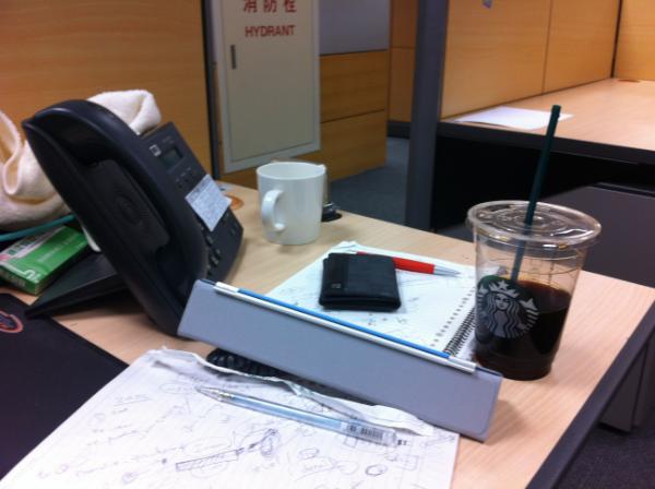 jgun99's tweet photo. 사무실에서 트윗 http://t.co/lKNOjFzt