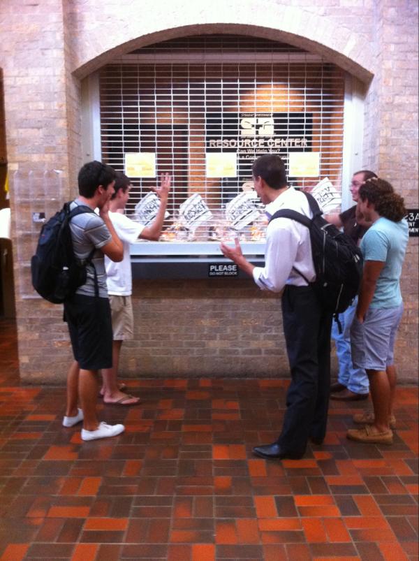 UT_SG's tweet image. #WinWeek prizes have some admirers! Don't miss out on your chance to win with SG: utsg.org/projects/platf…