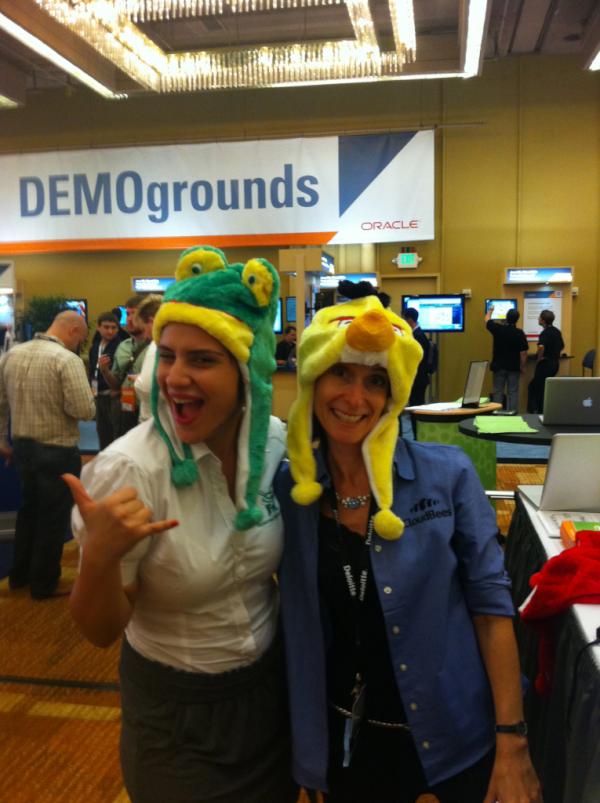 ProductPrincipl's tweet image. Impromptu Angry BOF session at #JavaOne2011 with @cloudbees &amp; @artifrog   (thx @jaxenter !)