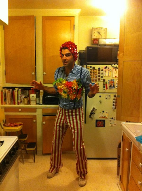 ZacharyQuinto's tweet photo. wasn't going out as of ten minutes ago. a little proud of what i threw together. i am fireworks on the fourth of july. http://t.co/QTWsIXiz