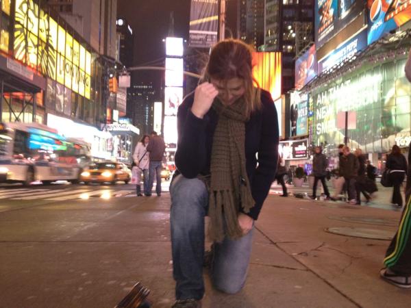 ssoletti's tweet image. Tebowing in Times Square cc/ @espn
