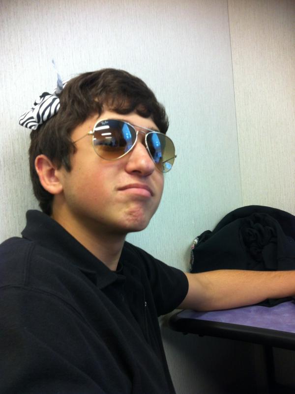 elyse_beecham's tweet photo. @chaseelliott lookin gooodddddd http://t.co/uwhIjTP