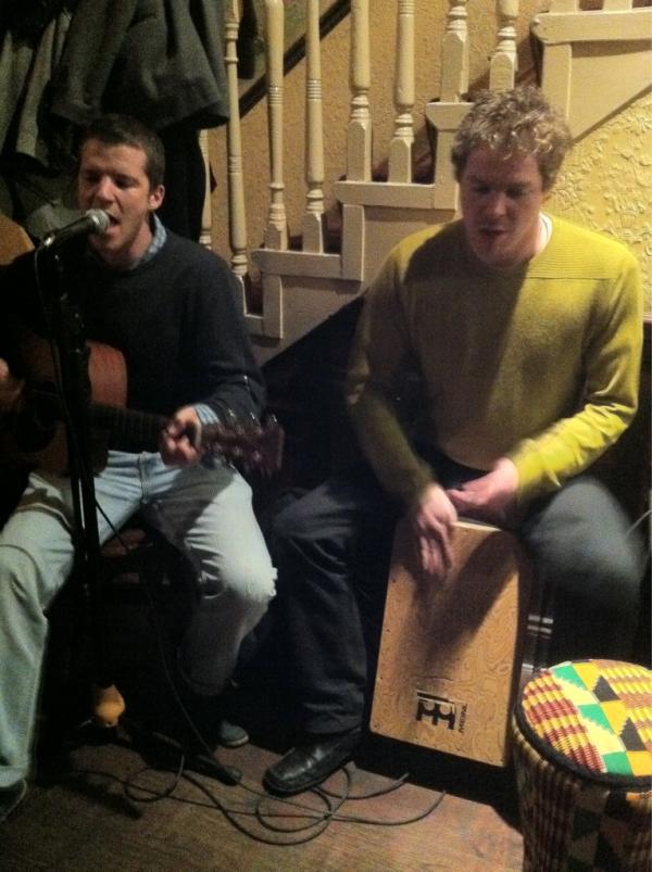 Only in Ireland can a man play a box #thepalacebar #Irishness