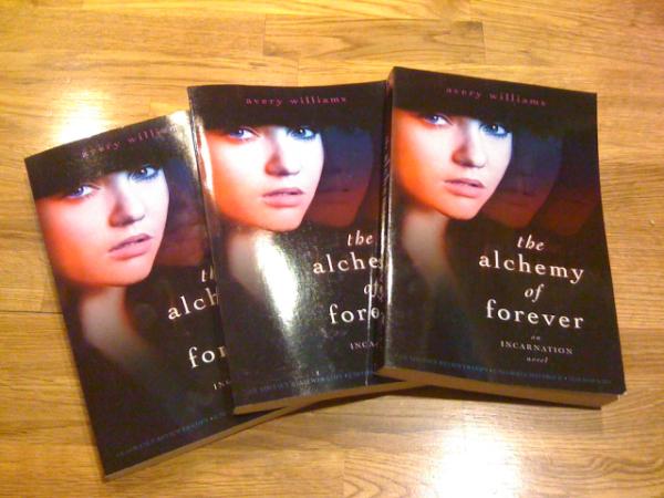 averyeverywhere's tweet image. omg, ARCs! so...3-dimensional. my first peek at the almost-book. love that the typesetter used janson. #typographynerd