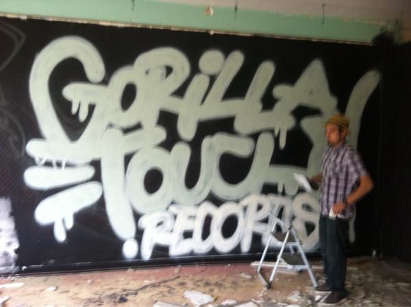 gorillatouchrec's tweet photo. Gorilla touch records http://t.co/j0bcgHOL
