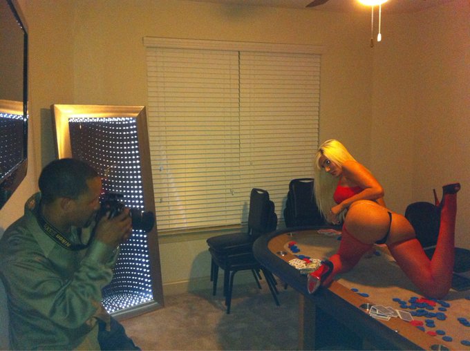 #SexyTwitPics http://t.co/q89QAnpL<a href="/tag/sexytwitpics"class="tags">#SexyTwitPics</a>