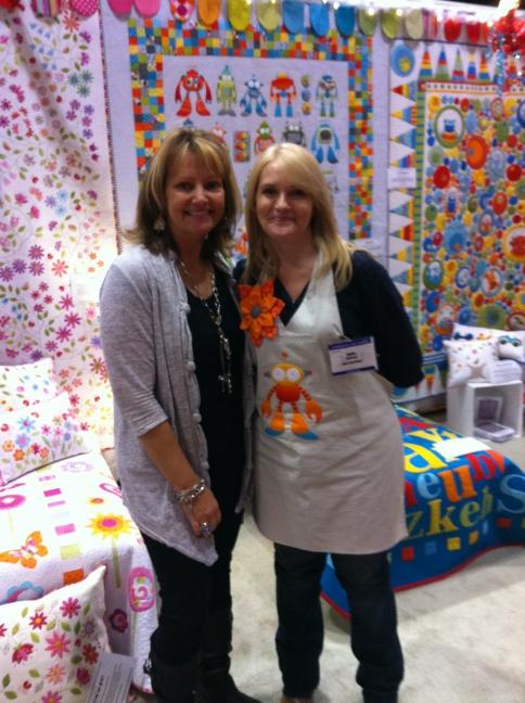Cebejazee's tweet photo. Love this Aussie designer! Kellie from Don't Look Now designs... #quiltmarket http://t.co/S6H1FKCv
