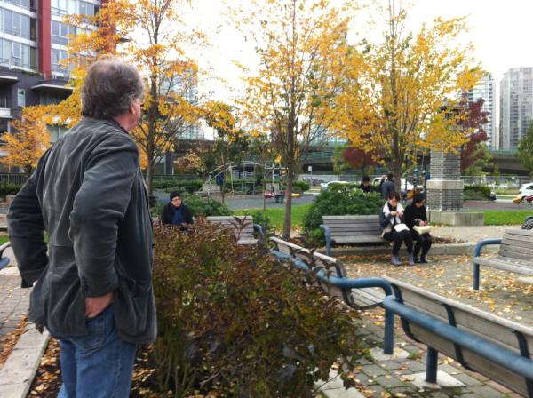 m_simon_l's tweet photo.   @marayaprojectspeople listening to the sounds of urban dog park mixed with city http://t.co/x9sk90uA