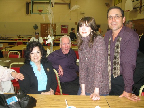 FAMILYROSARY's tweet photo. Anna Marie Piacentino, a Crusade volunteer, Stacy Owens & David Piacentino after the 29th Family Rosary Crusade http://t.co/ENiEHLF0