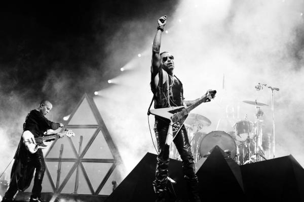 Lenny Kravitz tweet media