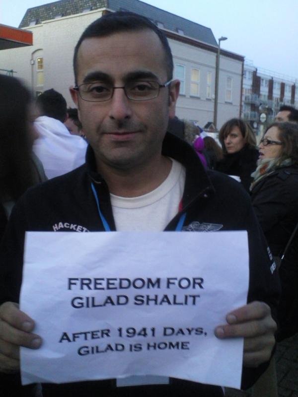 FacesForGilad's tweet photo. #facesforfreedom @fzy http://t.co/UgSiUIpU