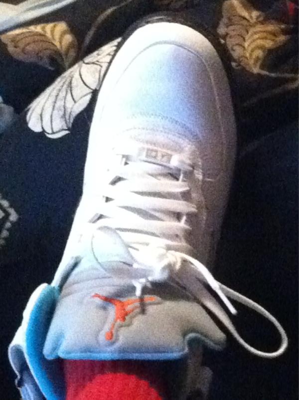 Rizzle7thLetter's tweet photo. Life #teamflyshit http://t.co/OzmzIP0P