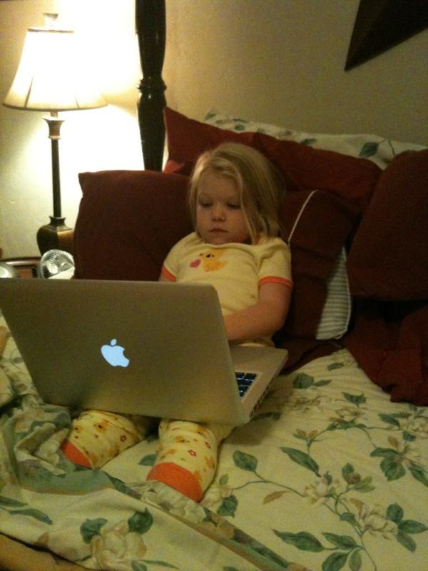 danielcmorris's tweet image. Walked in from rehearsal to find my 2yr old doing her &apos;night work&apos; on the Mac. #technicallyadvanced