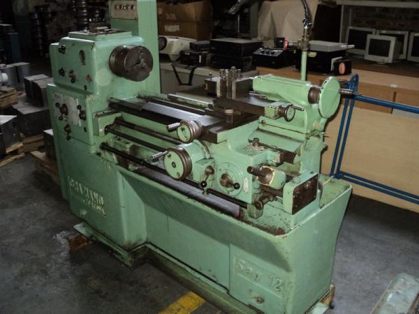 Graziano lathe, model SAG12, 360mm swing, 750mm B/C, 40mm Bore, Excellent condition, R 35,000.00 + vat