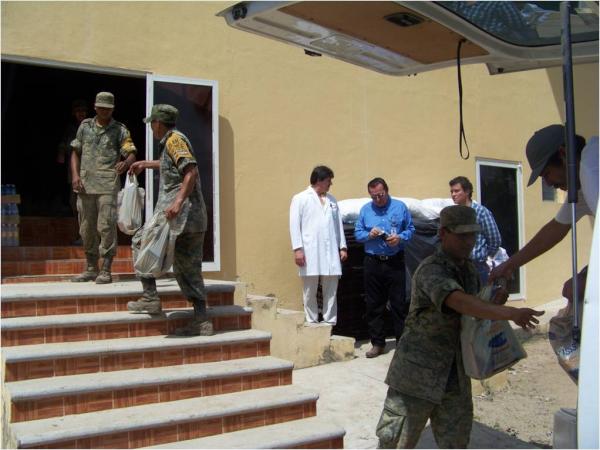 IsssteJornadasC's tweet image. SuperISSSTE entregó despensas a derechohabientes y centro de acopio para damnificados de la Región Costa Sur de Jalisco