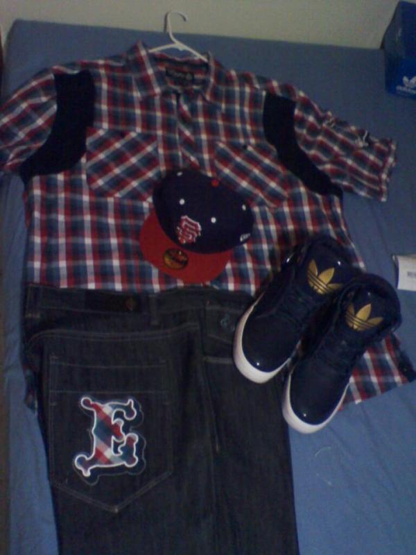 KingKongCounty's tweet image. 8732 WHAT DEY DO! BULLY BOUND!#SHARPCUT FUEGED SET ALL THE WAY LIVE WIT DA DARK CHOCOLATE!