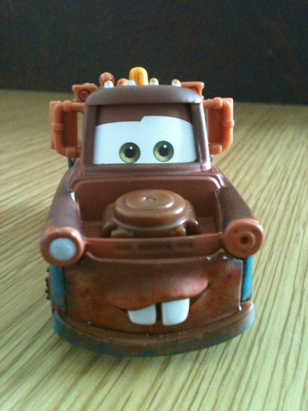 ixusmiaz's tweet image. Tow mater average intelligence!!! #brainfail