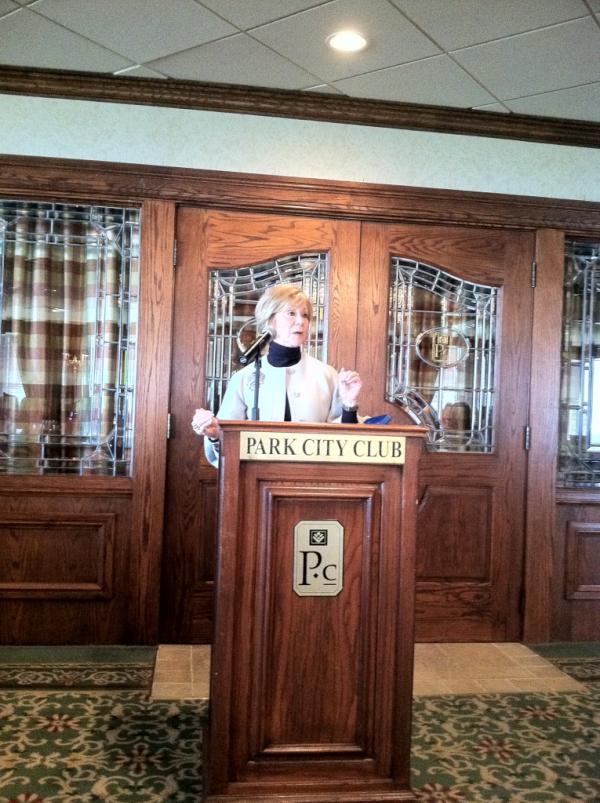 I enjoyed speaking to Commercial Real Estate Women (CREW) in Dallas on Wed. about the most recent legislative session.