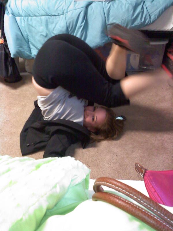 jodijoff's tweet image. tryna find this tangled mess @katieroyy here i come #quietstudy