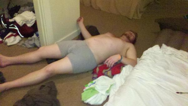 JKaminski11's tweet photo. @mattckirk @jgrum22 @Jon_Rizzi @BenPaul_ @DLuggs_@akountz34 I hope we see this again #blackouttoronto http://t.co/OkBf3UGg