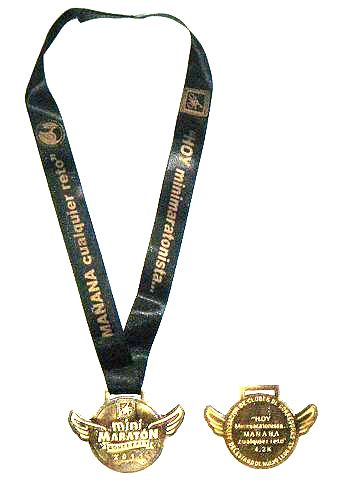 Minimaraton's tweet photo. @kmsyletras que tal si tambien comenzamos a hacer cantera para el #maratonmty invitando a participar en el Mini http://t.co/1v0xOJwD