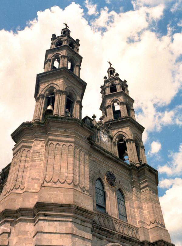Visita Nayarit y conoce la Catedral de Nuestra Señora de la Asunción, en Tepic.
