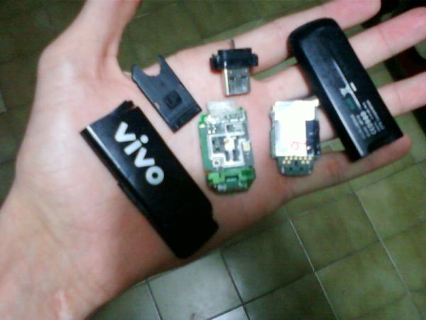 GuiChicleteiro's tweet image. o fim da era do meu #modemvivo #netFDP :@:@:@