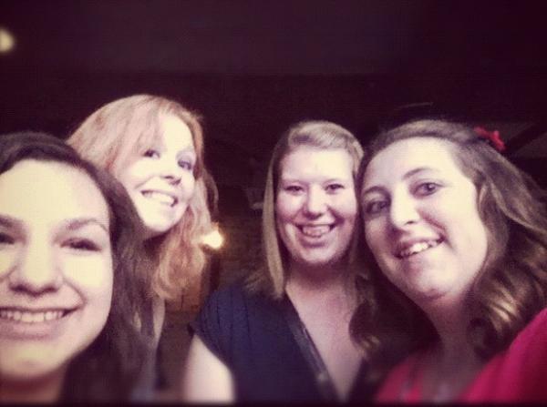 ohmysharon's tweet photo. The group before @ColbieCaillat!  Love them and her! http://t.co/bk3nWsTH