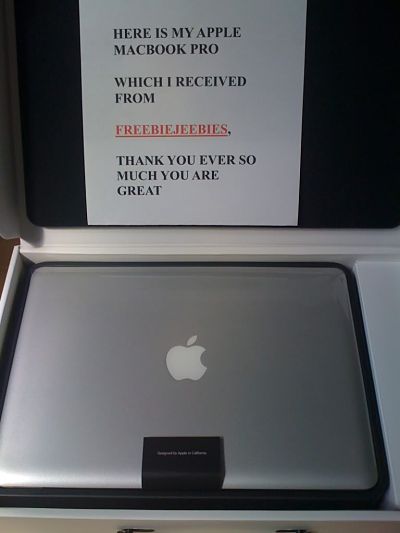 WifeOfDirtka4d's tweet image. Congratulations Cessna182 for winning a free Macbook Pro. See how they did it here: macbookgratis.com/home