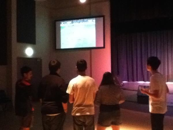 saltYPC's tweet photo. Helpful advice from Michael Lauder to Amanda Booth: "Don't ruin the rugby!" #RWC2011 #RWC2011Final http://t.co/B2iY4OQV