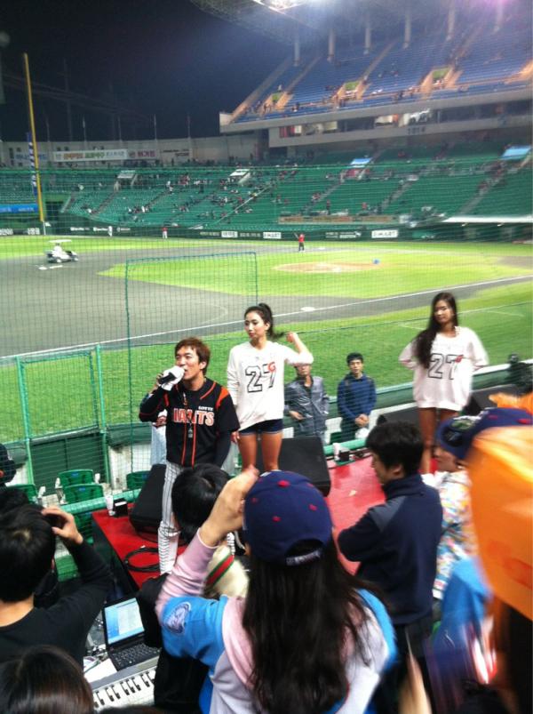 limeade1222's tweet photo. 눈물나게 행복했습니다 고맙습니다ㅠ http://t.co/DJP1Y6ds