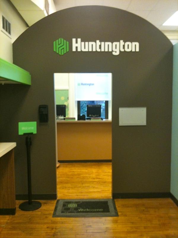 cbusja's tweet photo. @Huntington_Bank Recently sponsored, design & implemented a store at BizTown. Check it out how amazing it is here! http://t.co/eFApJsKf