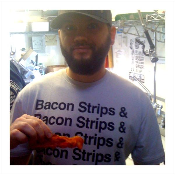 bigasssandwich's tweet photo. Tasko is holding it down on the #bacon front. Special: roast beef, bacon, scallions, gorgonzola cream sauce, fries. $9 http://t.co/FoEStlkH