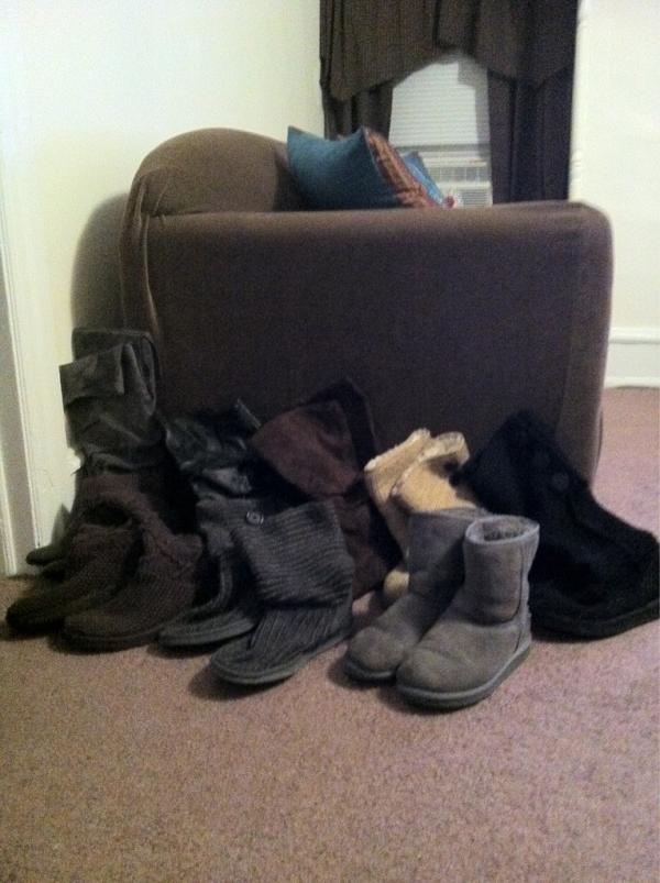 SaManThA_LyN_'s tweet image. @KcConn I'm finally ready for fall! #NoMoreFlipFlops