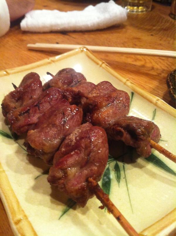 0509jin's tweet photo. うっしっし×うっしっし“@nominsyai: 初スーパー焼き鳥。うっししし http://t.co/a2gFSJFN”