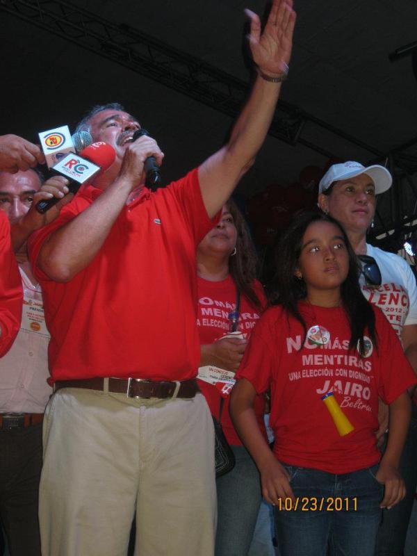 JairoBeltranG's tweet photo. GIRARDOT GANA!!! http://t.co/Ip6F53k7