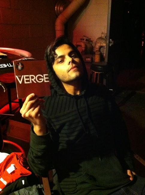 TMRWcrew's tweet photo. @maikatft "Buy The Verge!" we just got cd's in guys so get them while they're hot! #NoiseTour http://t.co/T9mFsTb3