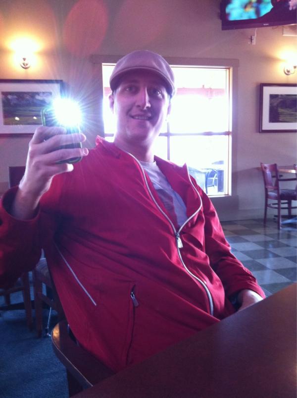 WestCoastDogs's tweet photo. In Oliver. Day Two! Start of the day, breaky at fairview mt golf course.... @JoelMryglod http://t.co/qzIHhIvi