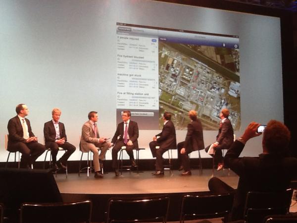 clesucr's tweet photo. And the winner Atos #mobility #sapphirenow with their "incident app" http://t.co/TEjVkXto