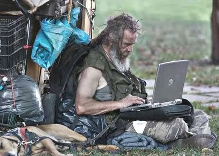 Radiohen's tweet photo. RT @Korno: "La calle es mi verdadera oficina, ahí me puedes encontrar." - Sodi #FailQuotes << Corte a http://t.co/yTBqbmbM