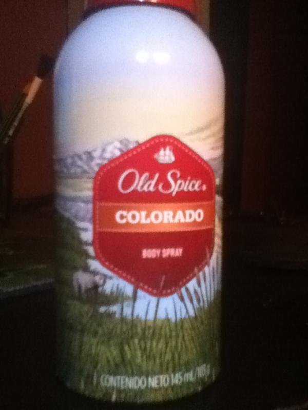 chgonzaleze's tweet image. Lo compre solo por el diseño, ok y no huele tan mal hehe #gooddesignworks