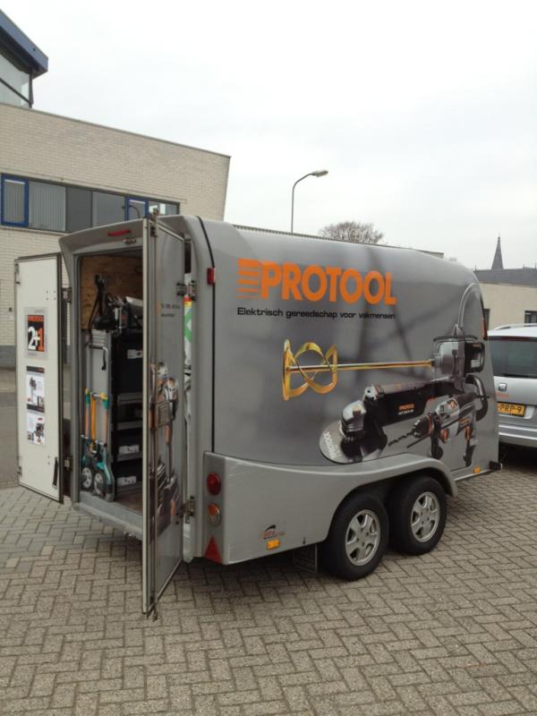 huijskesboevink's tweet image. De #protool demotour is gearriveerd! Vanaf 13:00 uur demonstratie #protoolmachines onder het genot van een #hotdog.