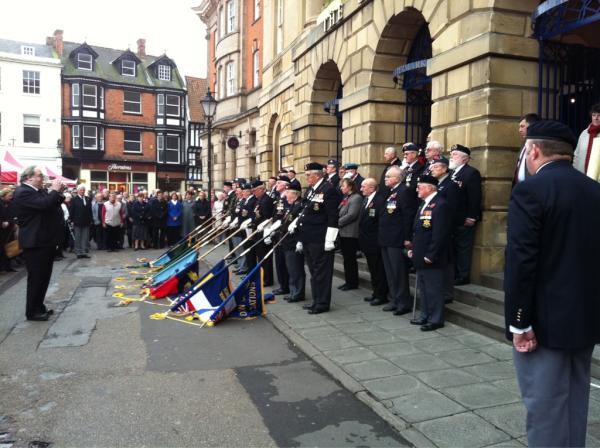 Newark Market Place falls silent to remember the fallen.