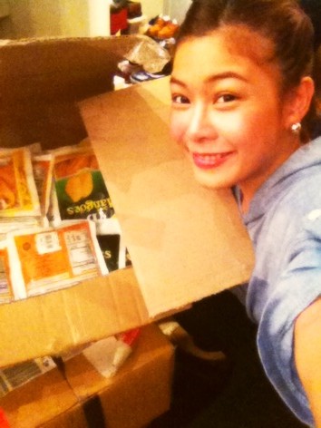 ohohmario's tweet image. RT @gubgibsumontip: Thx @ohohmario  for buy me 7d mango 3 box omg hahah I love u Philippines http://t.co/JjeTLiEJ--happy u love lil gg