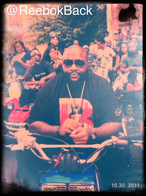 Watch SWIZZ BEATZ's leaked NSFW photo on TwXstars