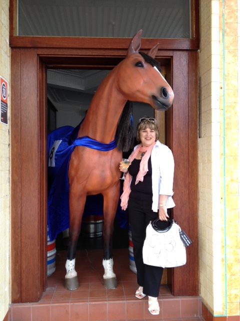 DaleHR's tweet photo. Melbourne Cup @ The Steyne, Manly! http://t.co/WBvX9do5