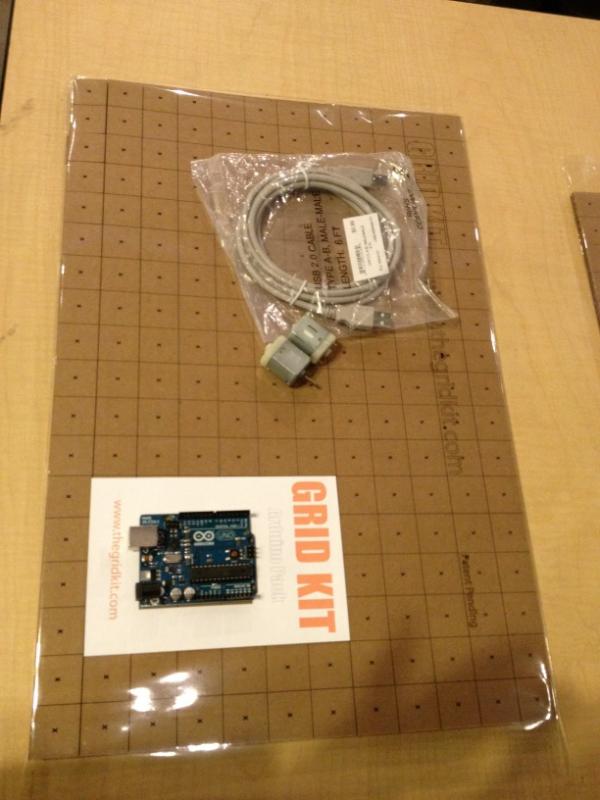 yosunchang's tweet image. Got our #gridkit and #arduino #uno at #robothackathon at pizza and pipes redwood city