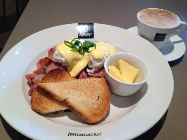 JamaicaBlueAlb's tweet photo. All day breakfast special: Eggs Benedict with bacon or ham and complimentary coffee for only $14!! http://t.co/Bv8bEFx9